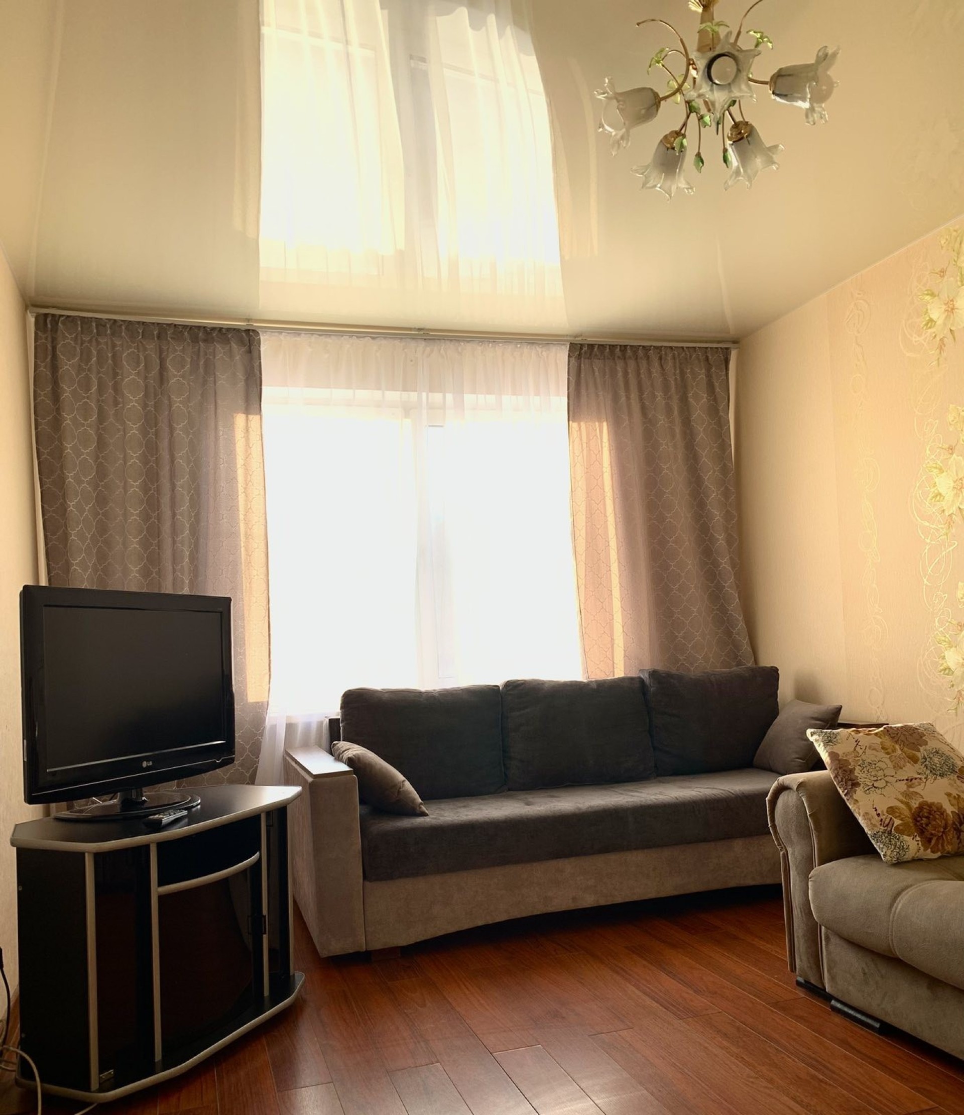 2-комнатная квартира, Притыцкого ул. 105