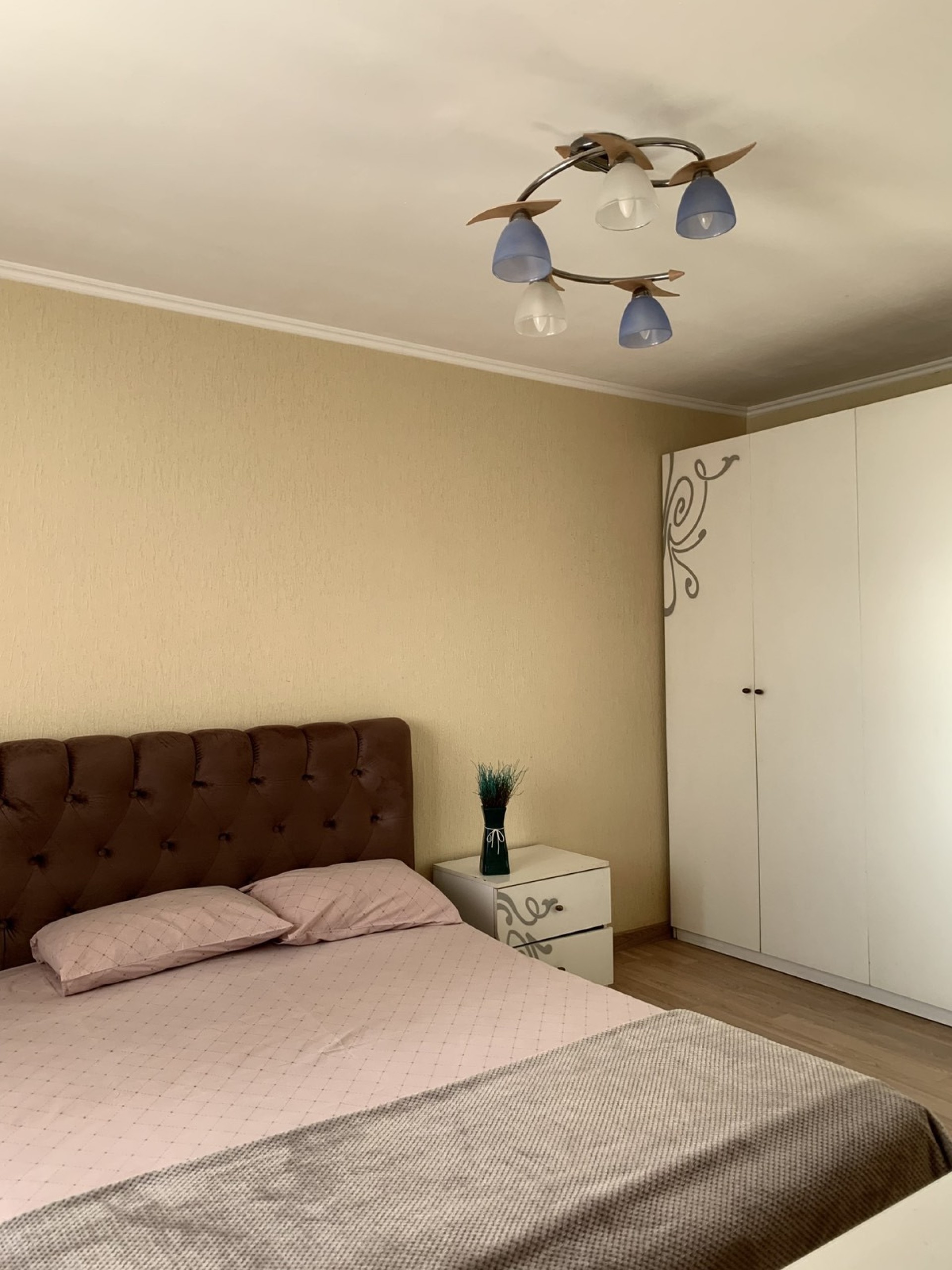 2-комнатная квартира, Притыцкого ул. 105