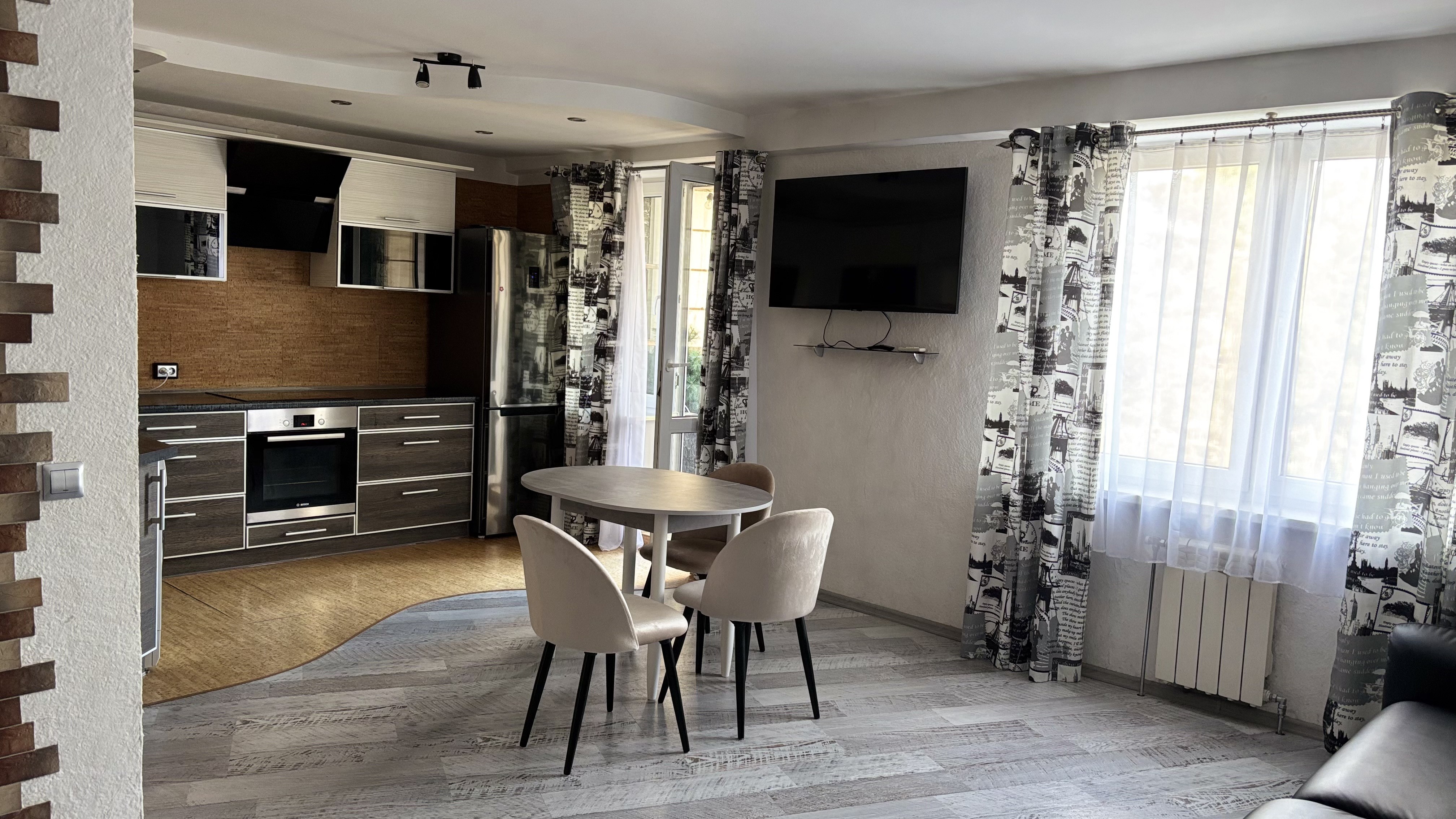 1-комнатная квартира, Героев 120 Дивизии ул. 17