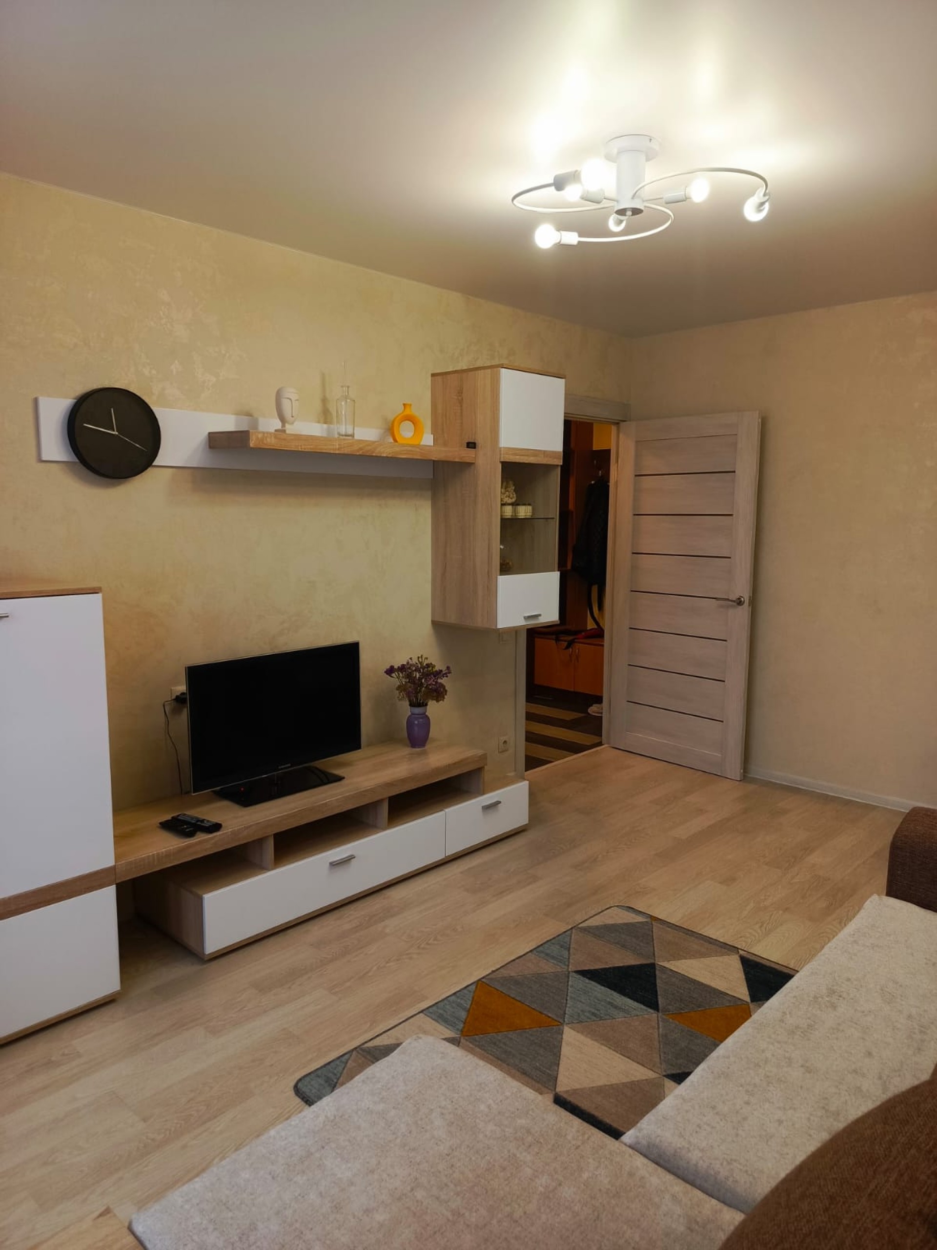 2-комнатная квартира, Чкалова ул. 36