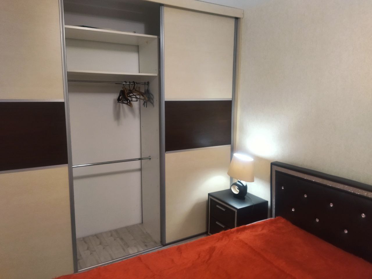 2-комнатная квартира, Чкалова ул. 52/2