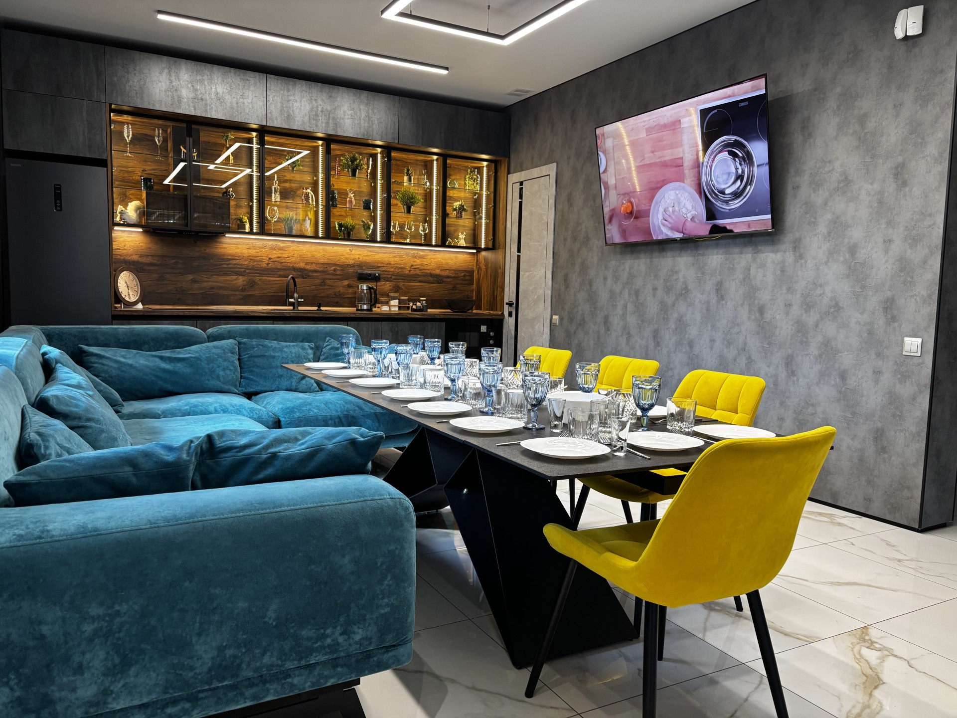 5-комнатная квартира, Ленинградская ул. 192А