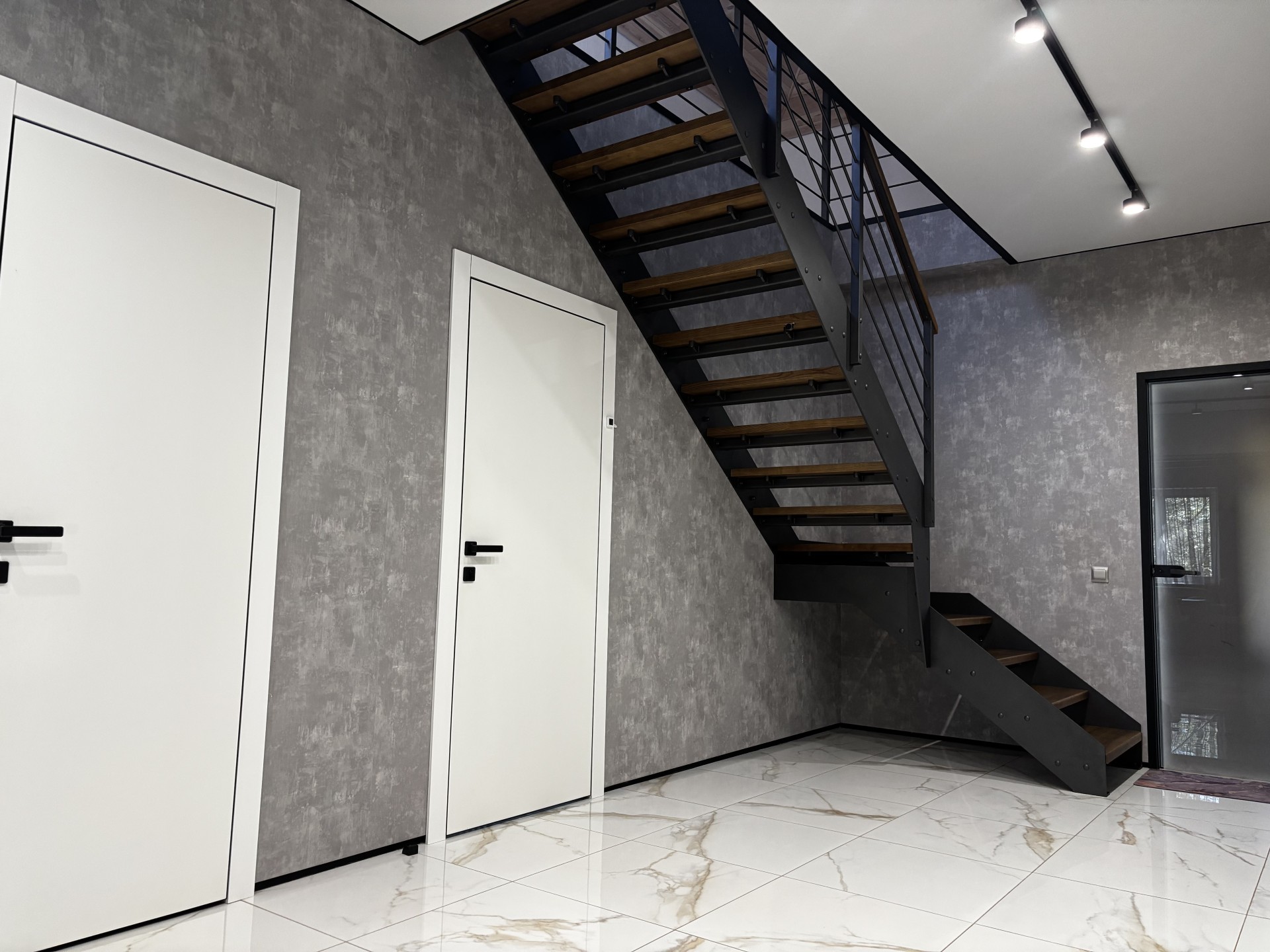 5-комнатная квартира, Ленинградская ул. 192А