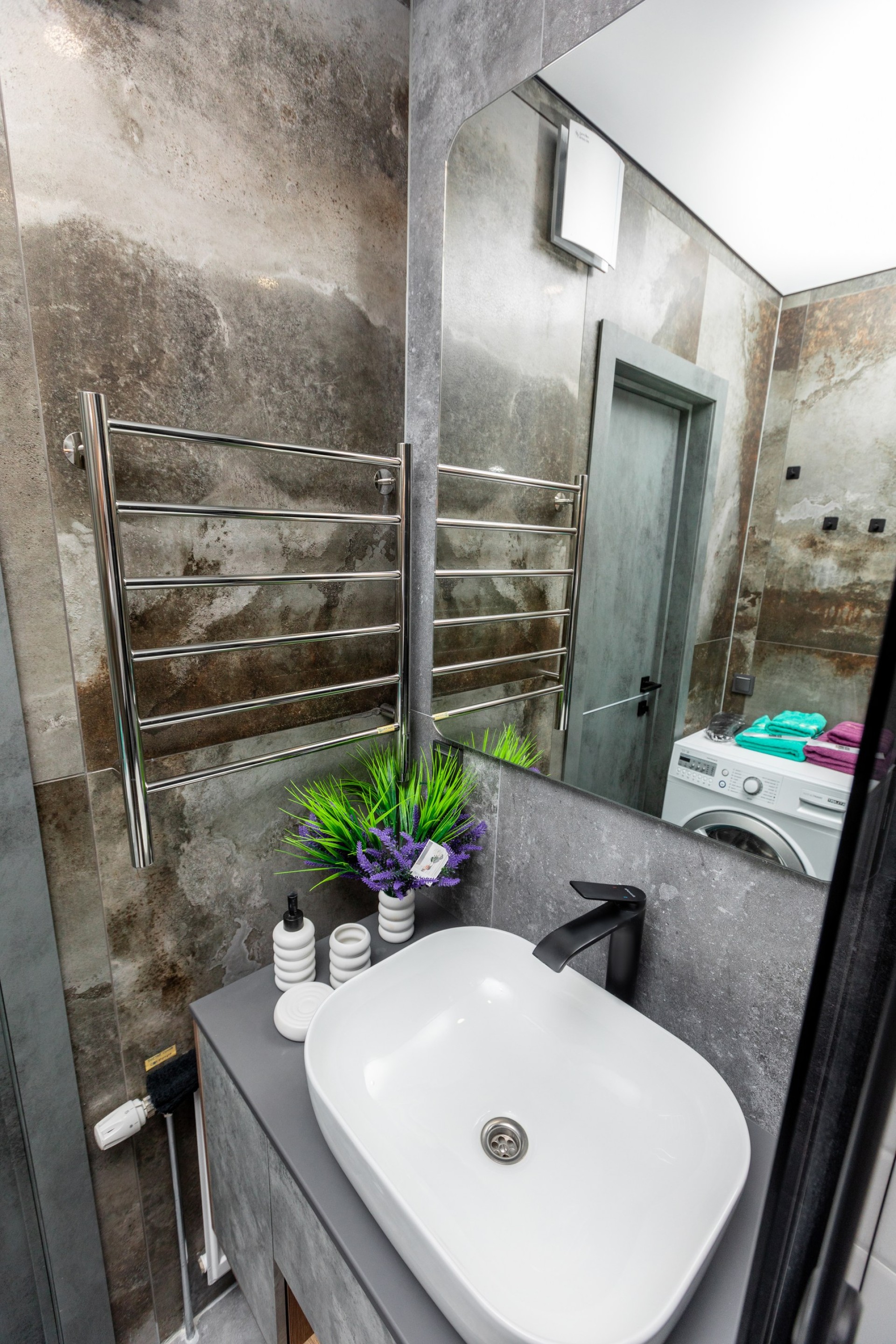 Студия, Разинская ул. 4