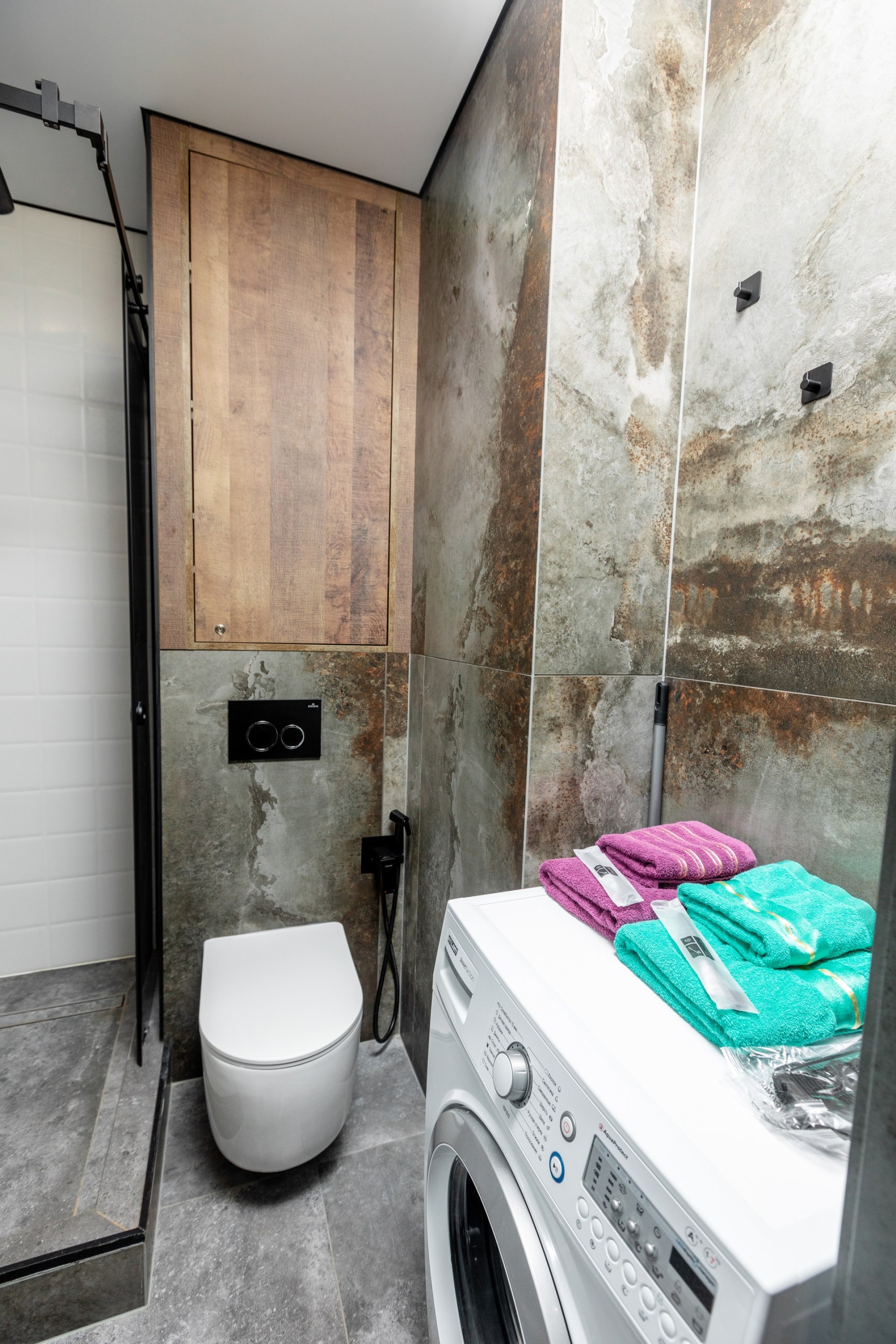 Студия, Разинская ул. 4