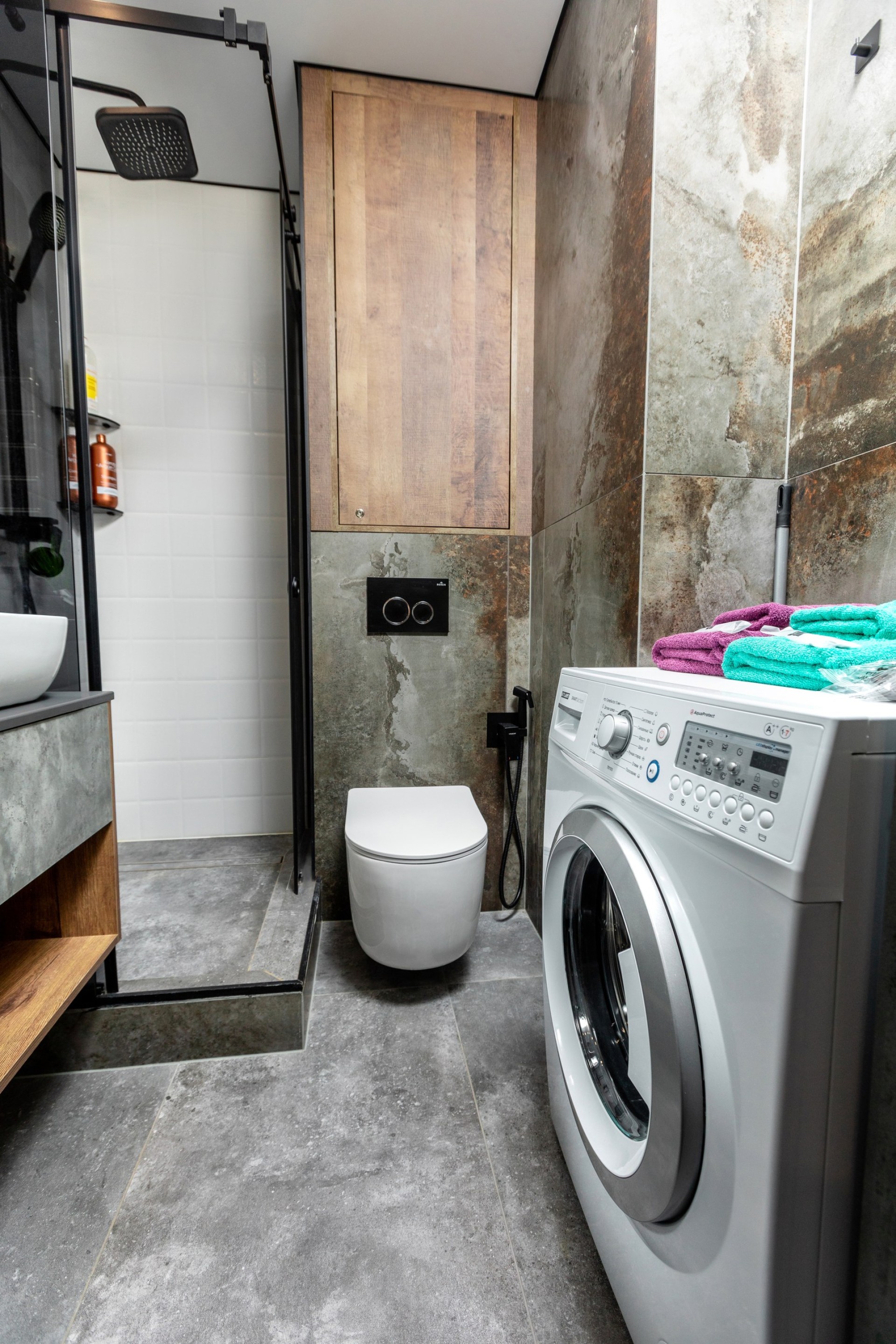 Студия, Разинская ул. 4