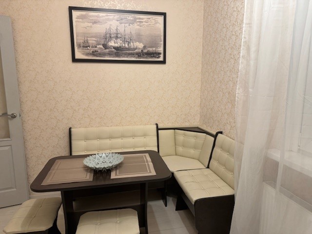 1-комнатная квартира, Академика Карского ул. 25