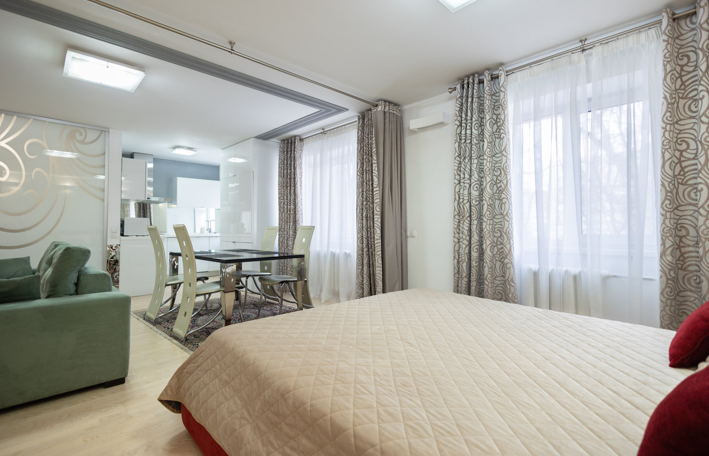 Студия, Красная ул. 17А