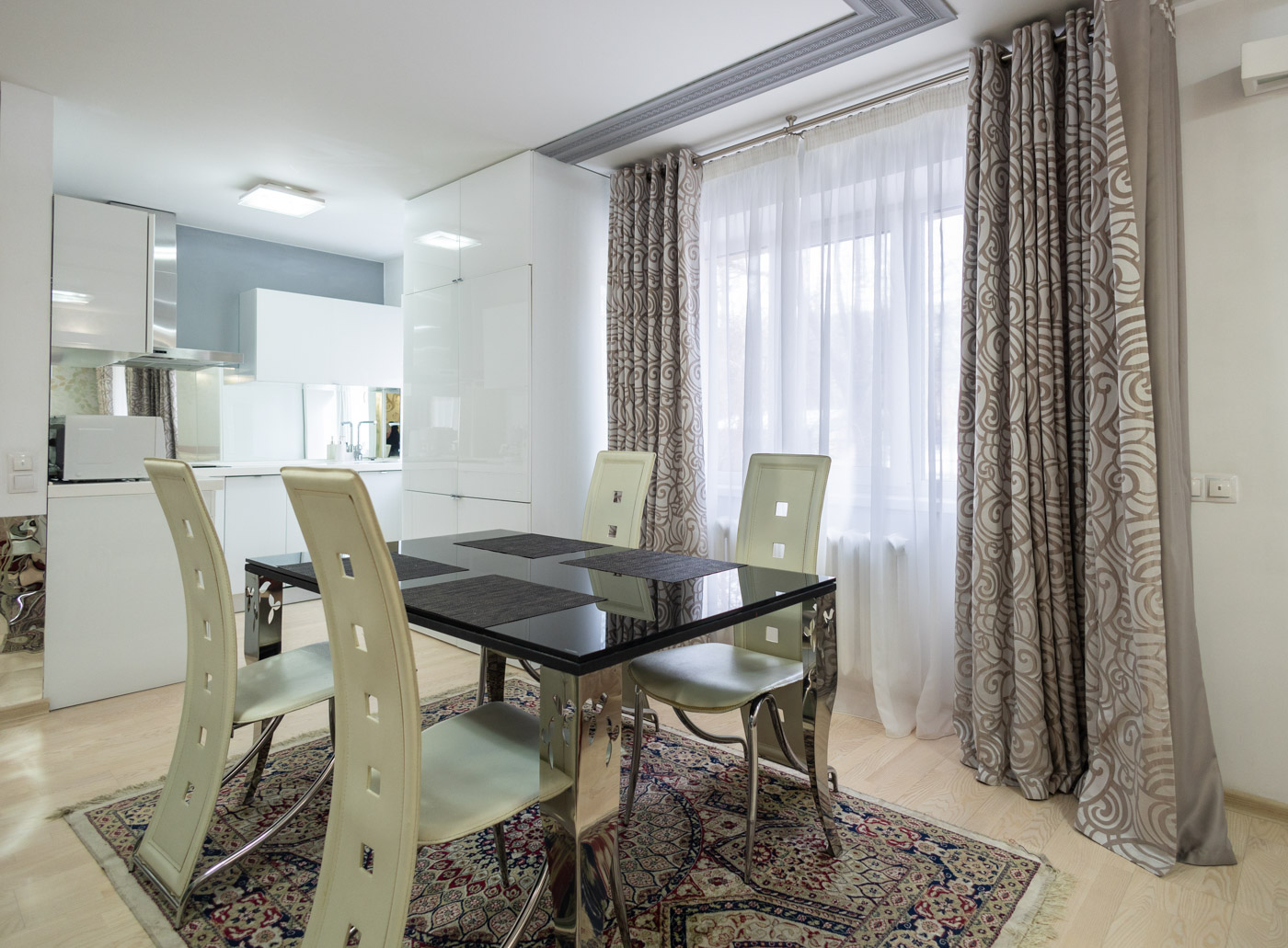 Студия, Красная ул. 17А