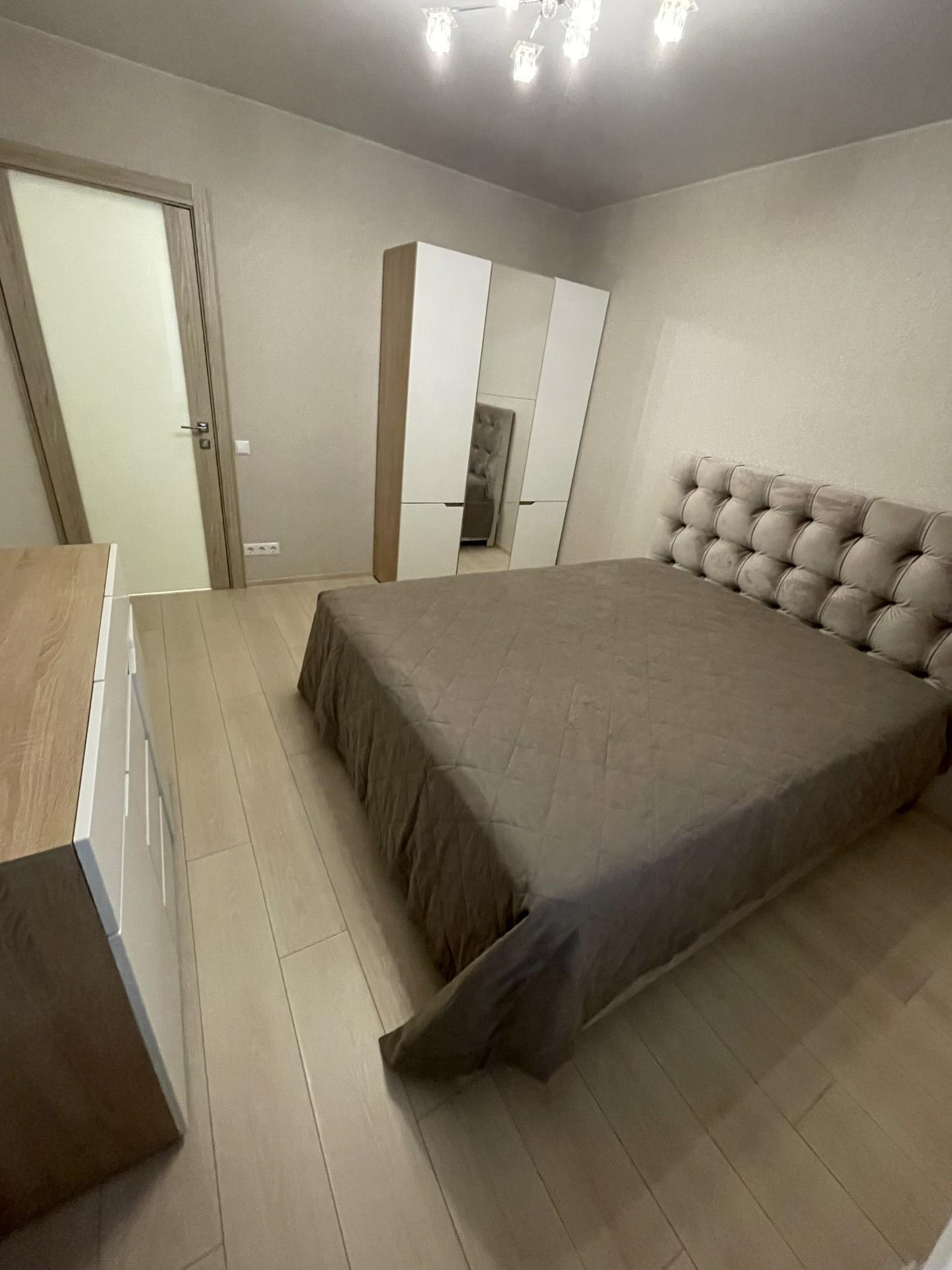 2-комнатная квартира, Строителей пр-т 24/1