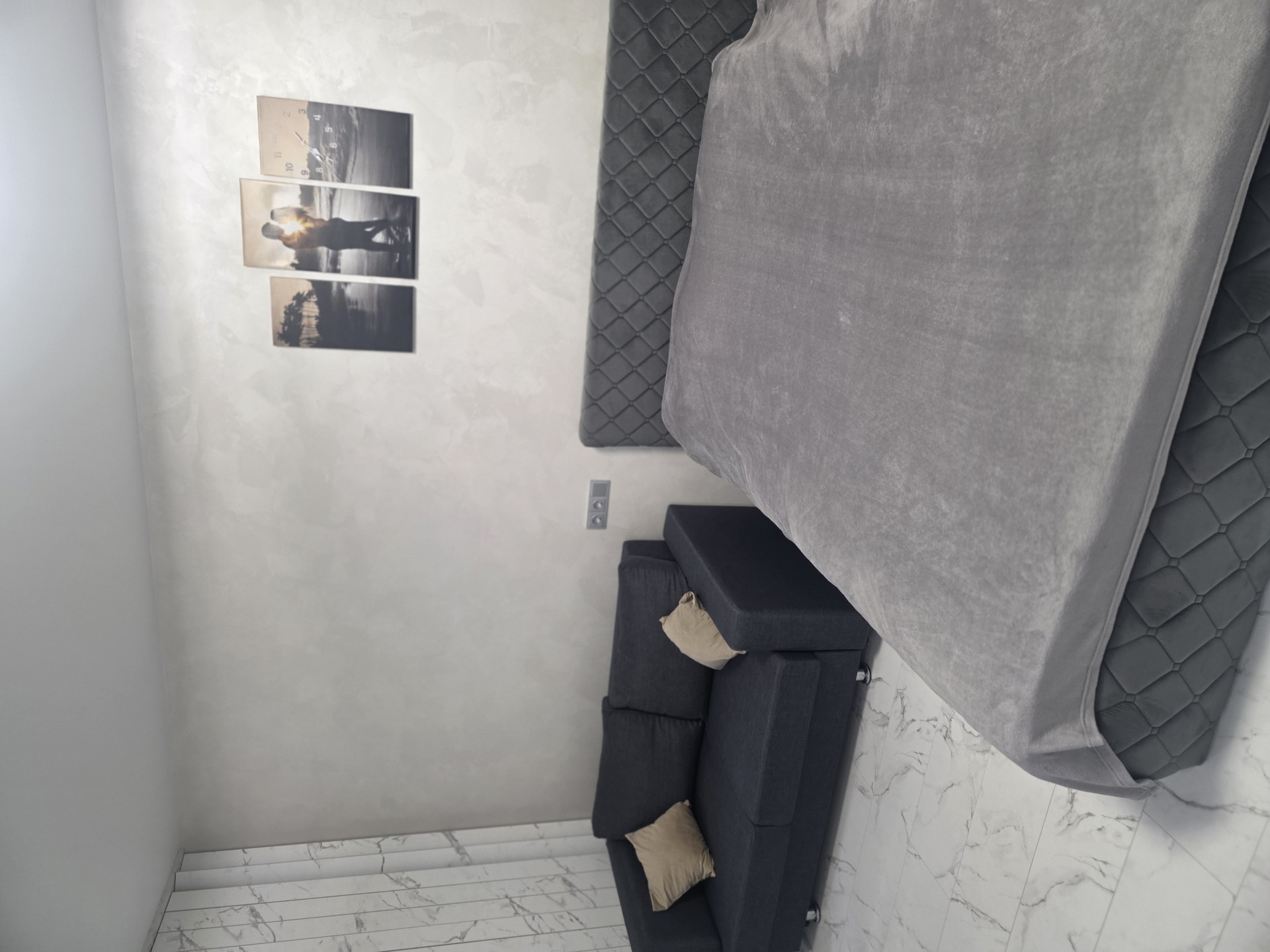 Студия, Братская ул. 9