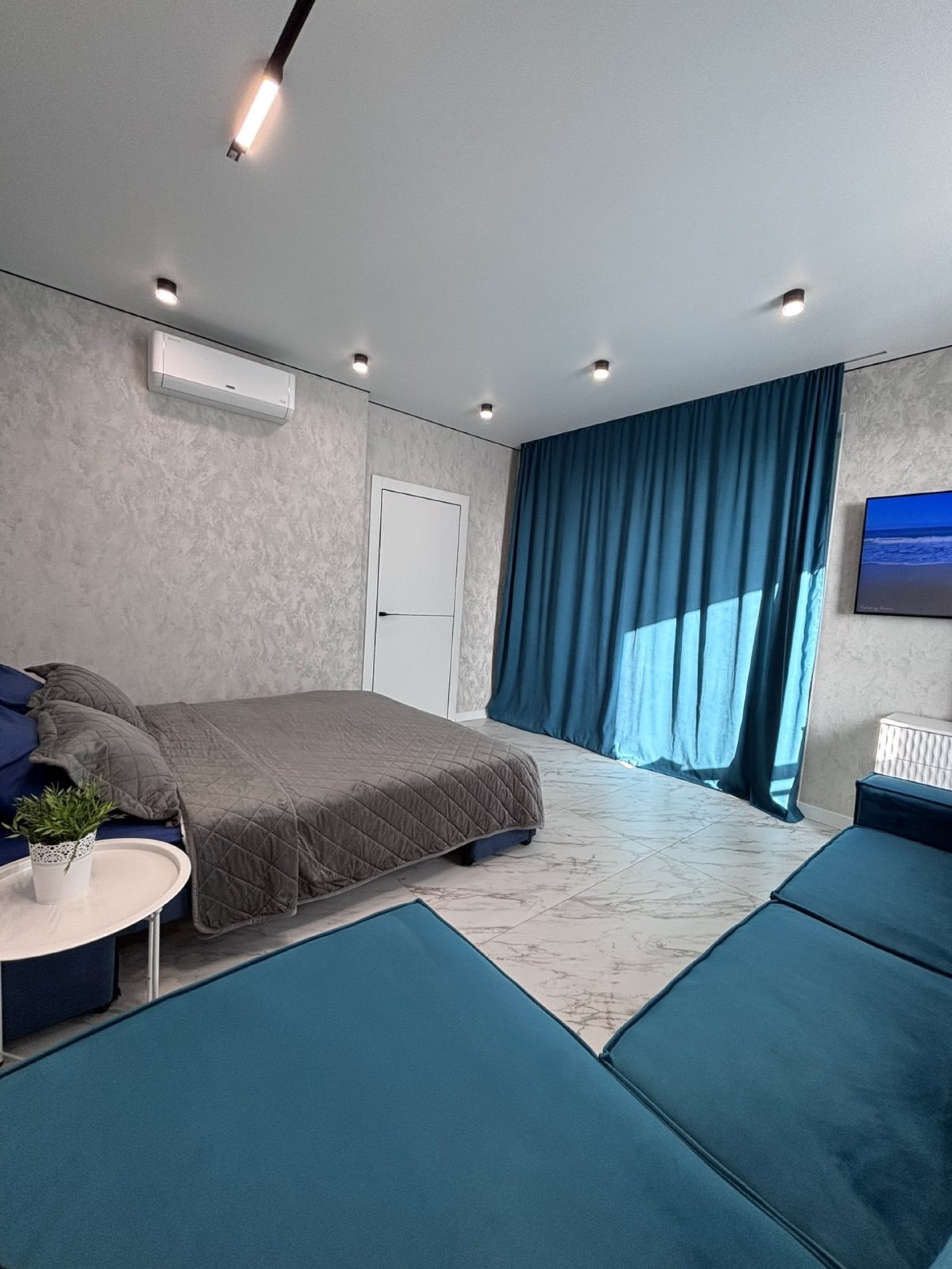 Студия, Щорса ул. 42