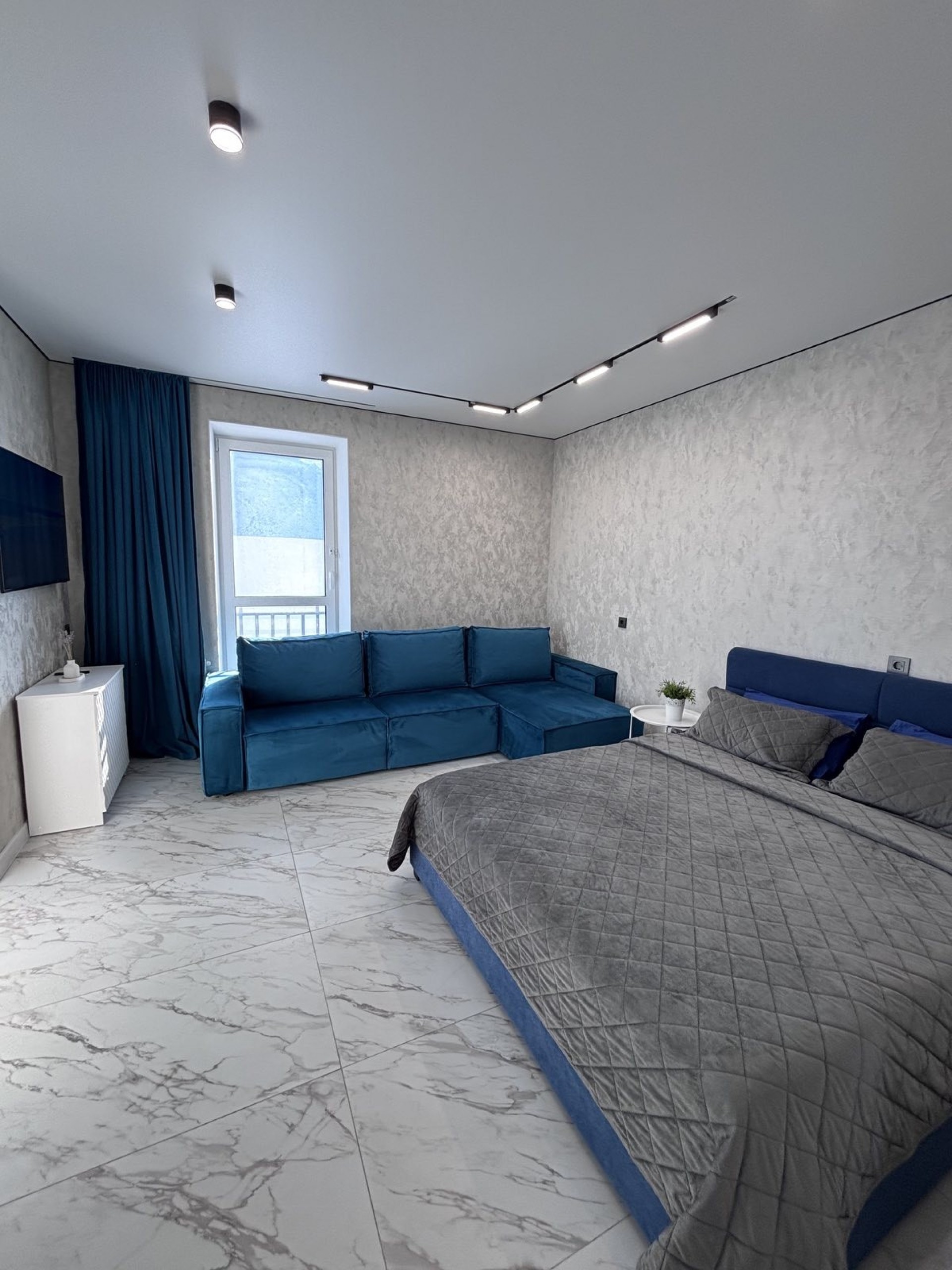 Студия, Щорса ул. 42