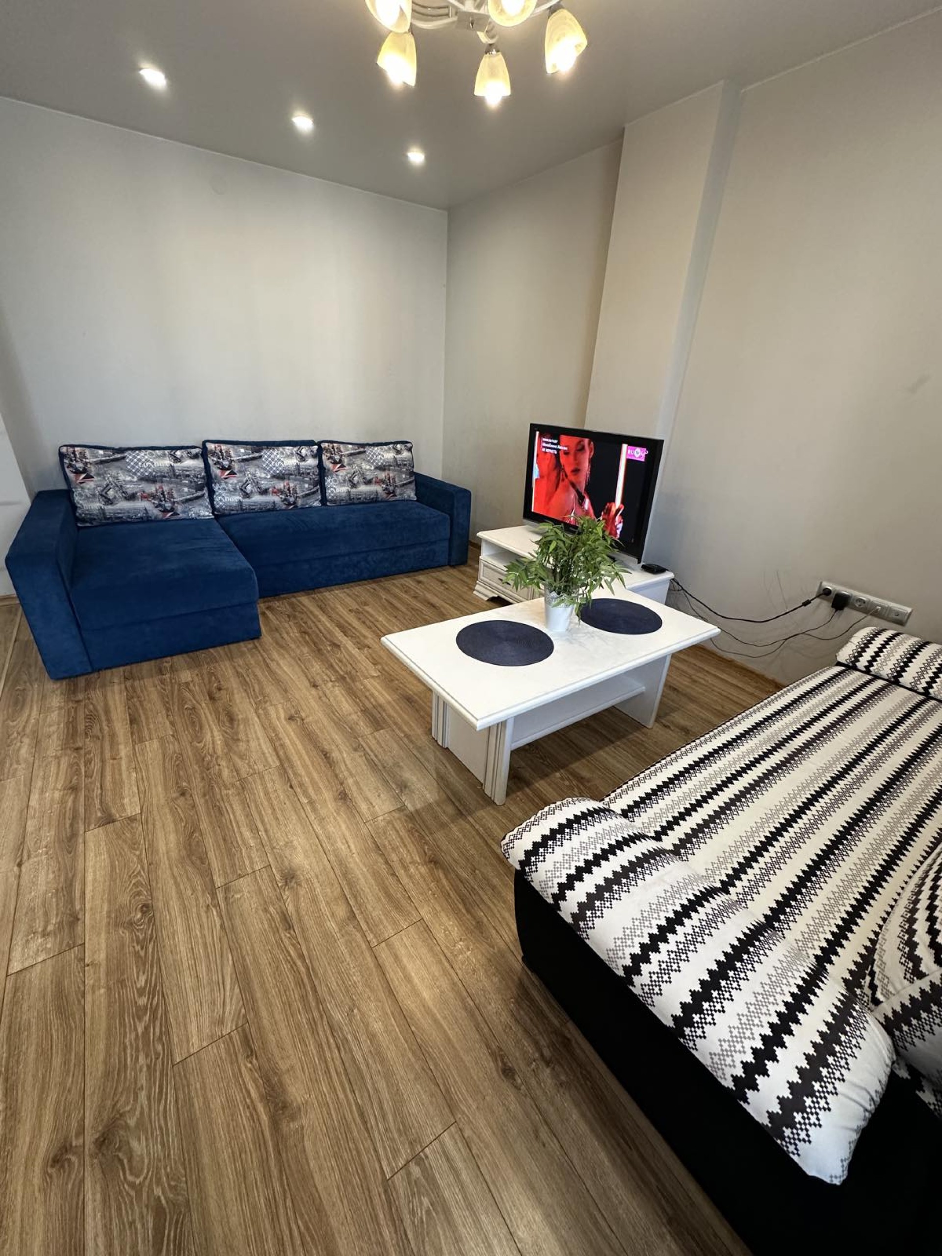 2-комнатная квартира, Дзержинского пр-т 15