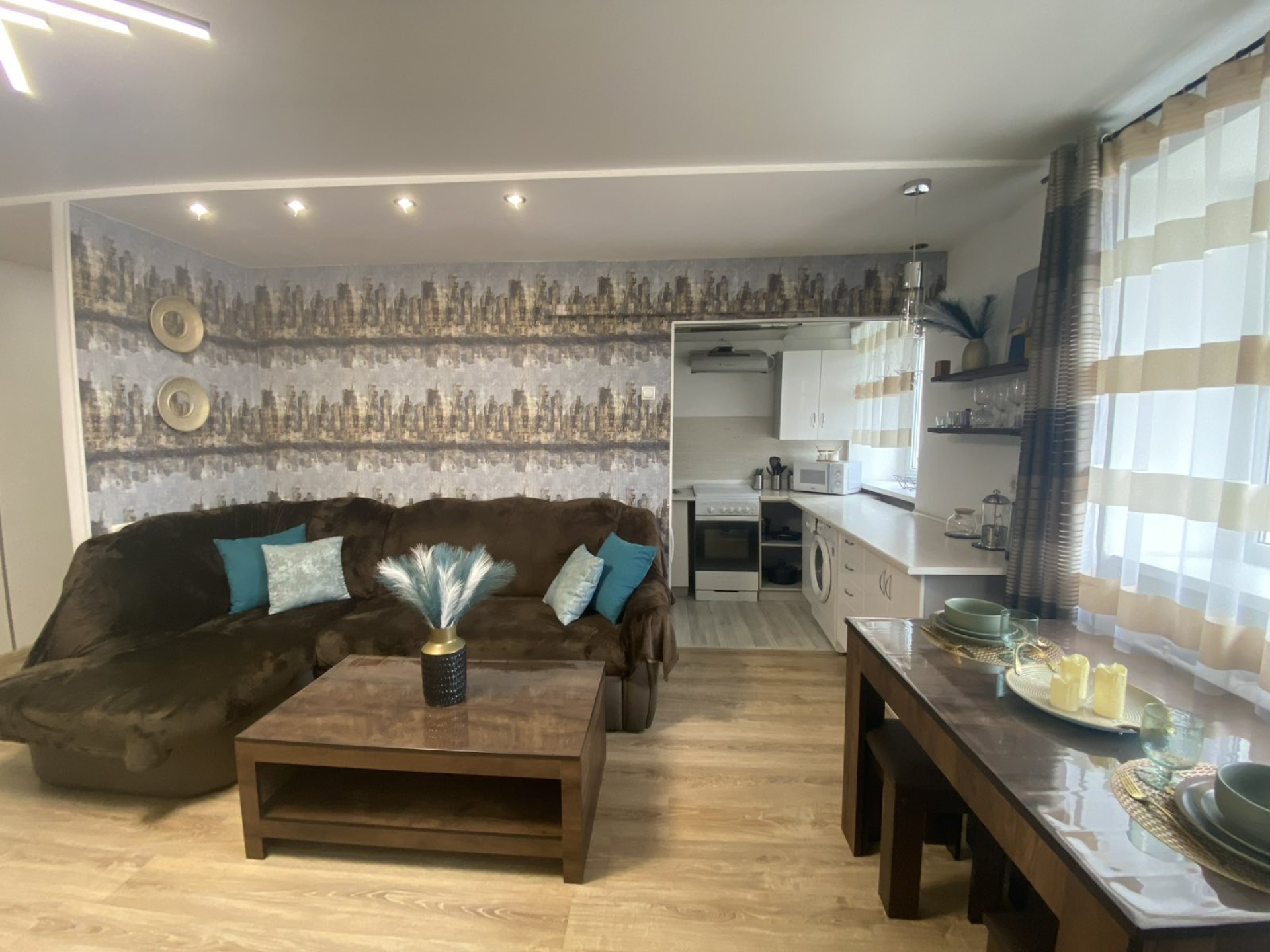 2-комнатная квартира, Космонавтов пр-т 6Б