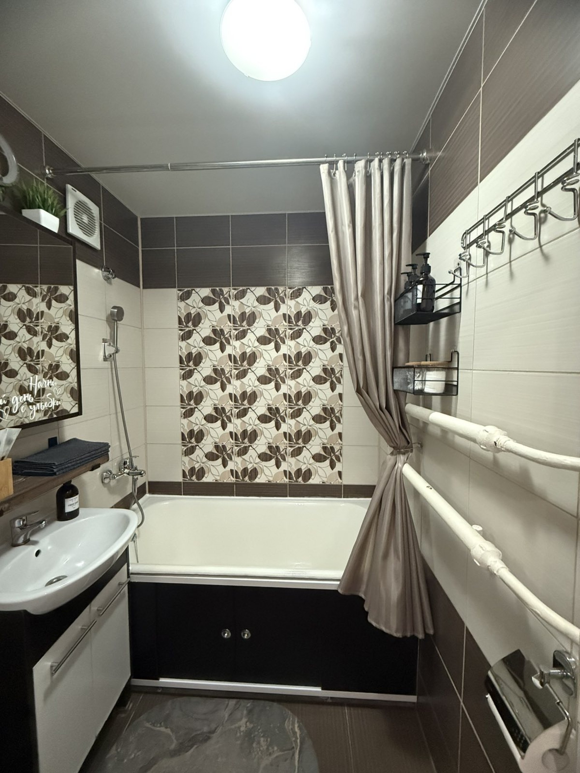 2-комнатная квартира, Космонавтов пр-т 6Б