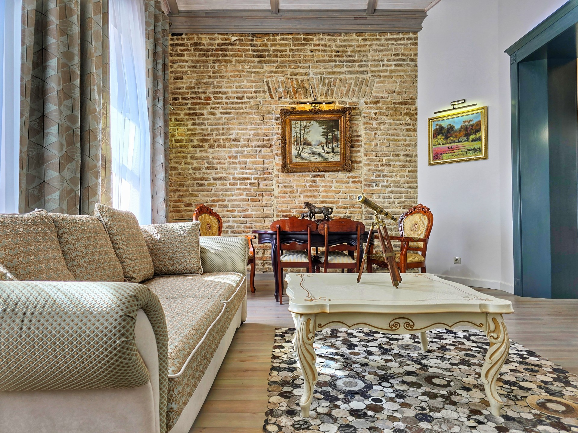 2-комнатная квартира, Маркса Карла ул. 11