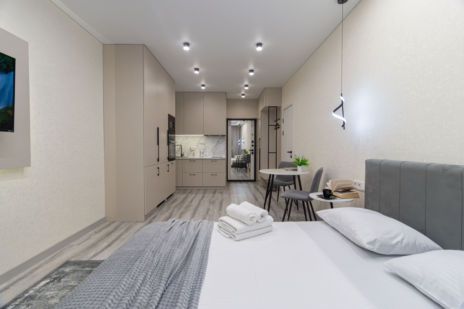 Студия, Николы Теслы ул. 28