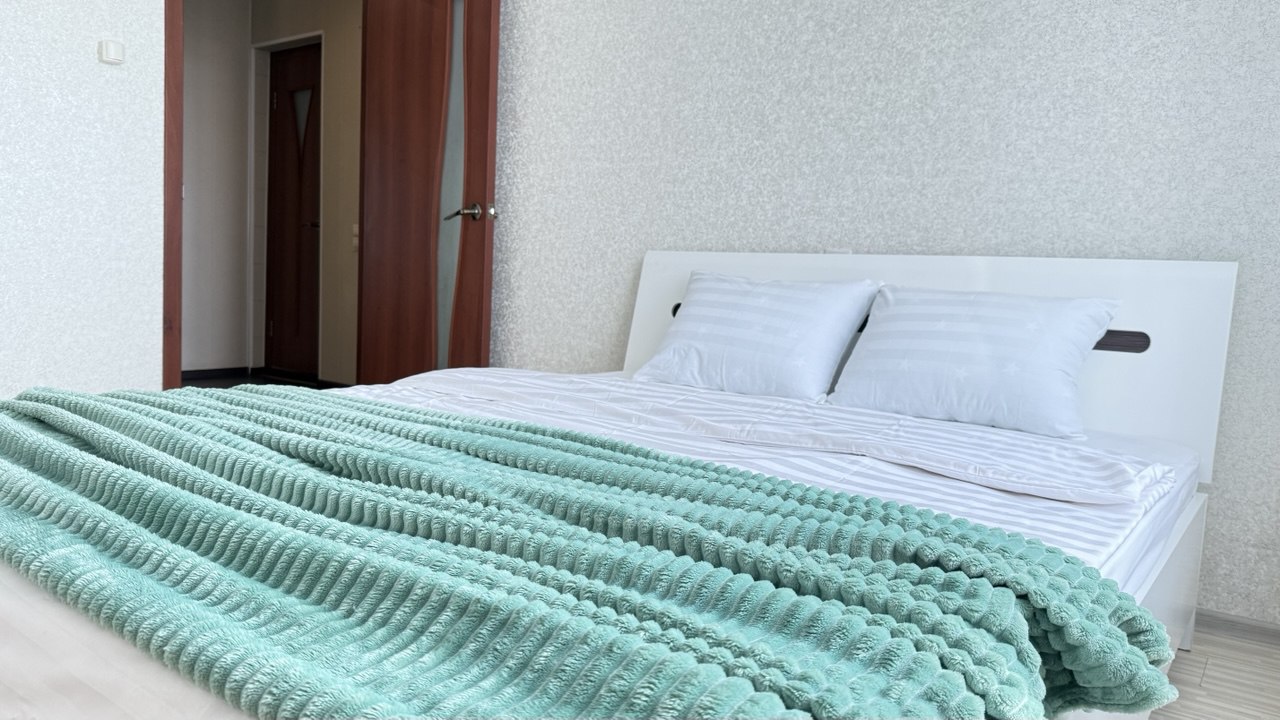 2-комнатная квартира, Воинов Интернационалистов ул. 18/2