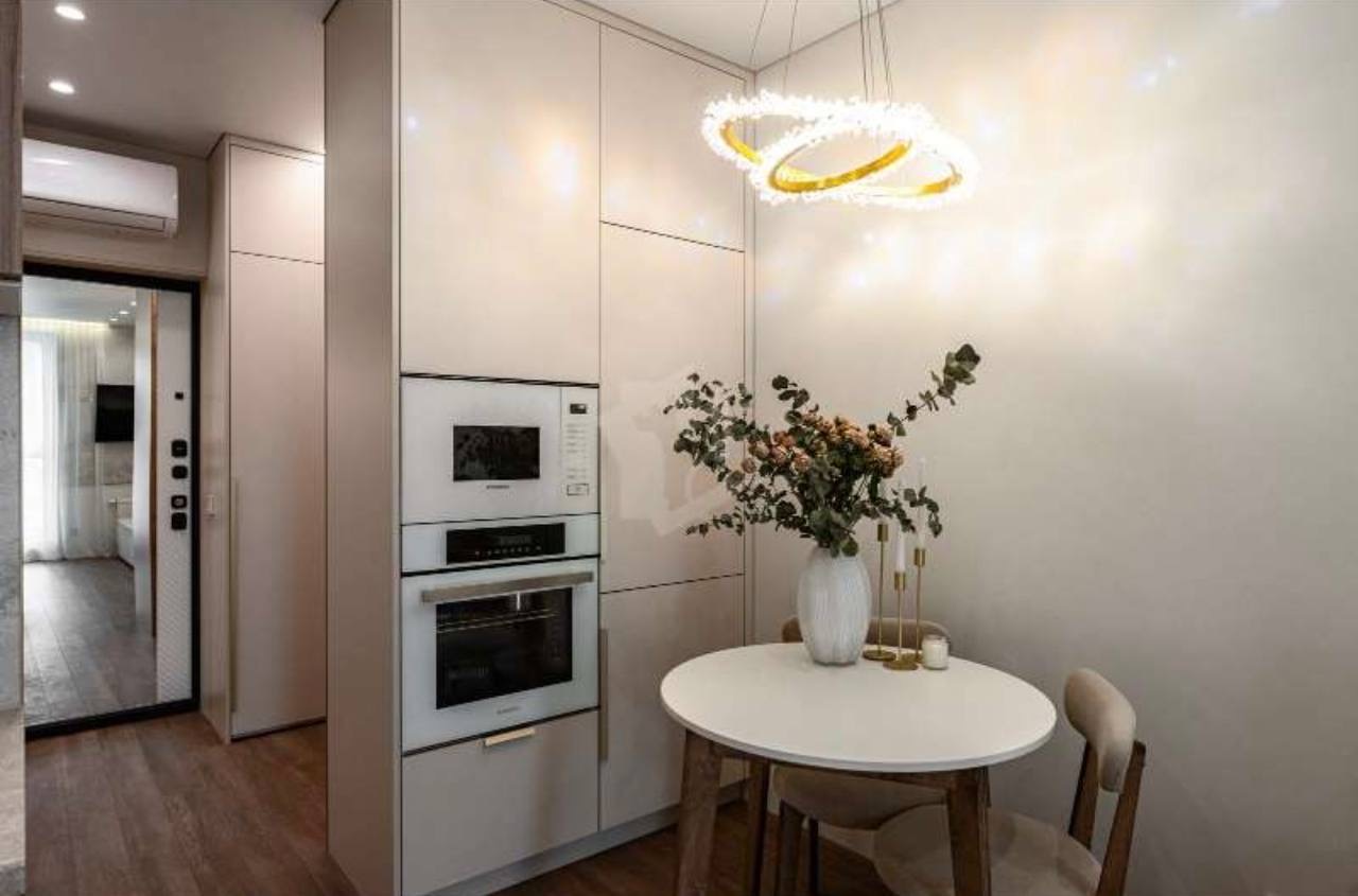 Студия, Леонида Щемелёва ул. 14