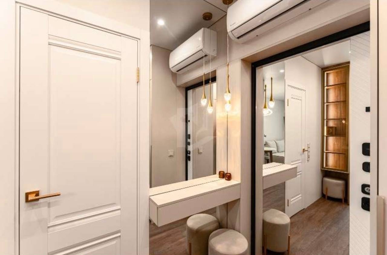 Студия, Леонида Щемелёва ул. 14