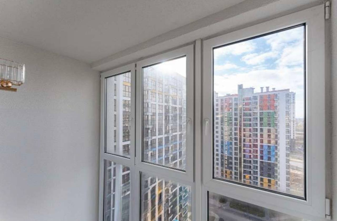 Студия, Леонида Щемелёва ул. 14