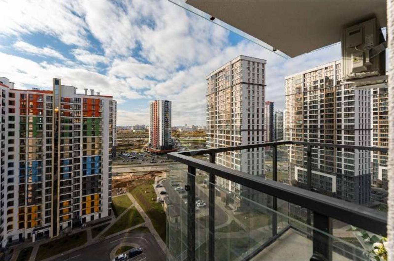 Студия, Леонида Щемелёва ул. 14