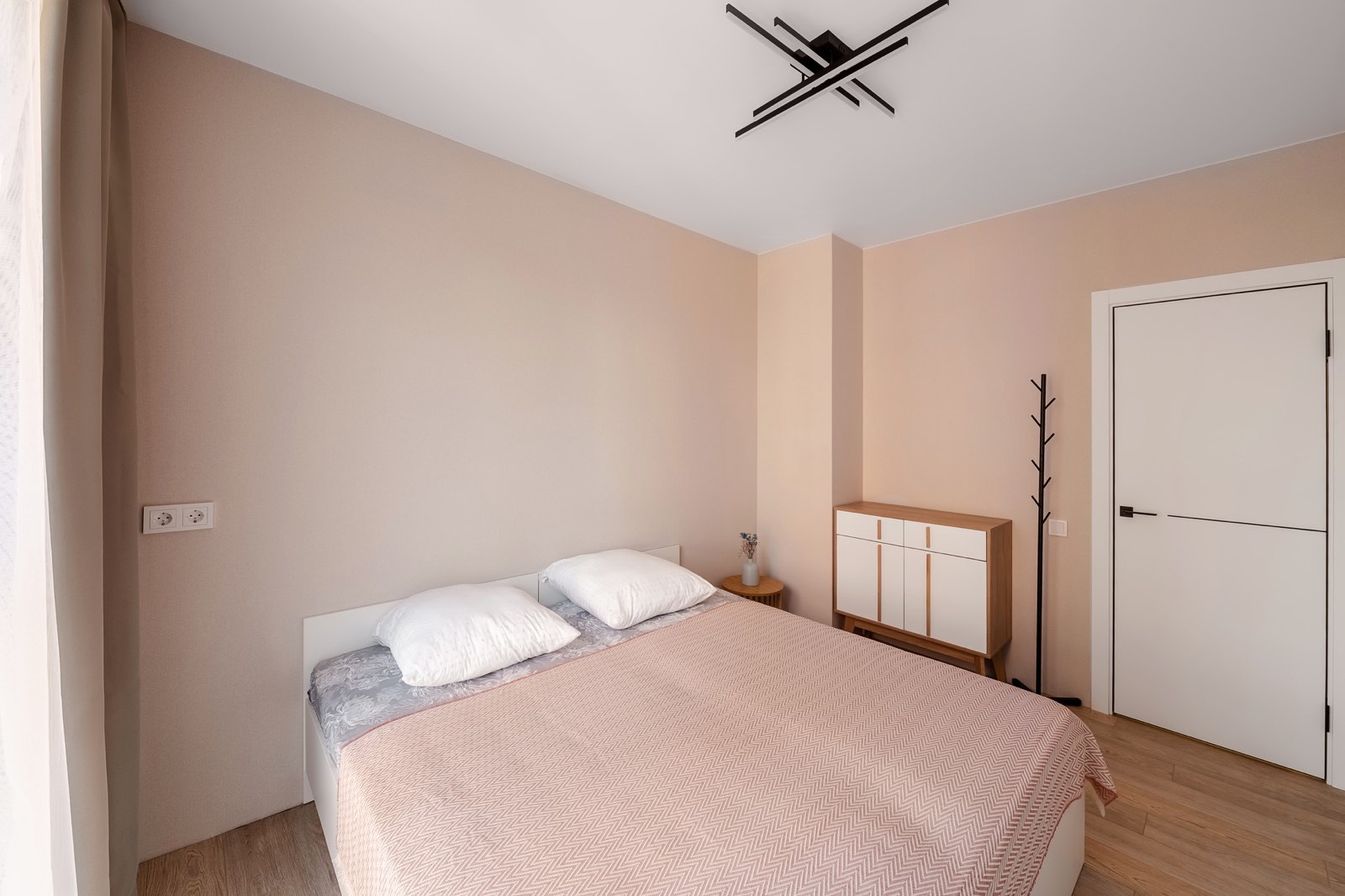 3-комнатная квартира, Игоря Лученка ул. 27