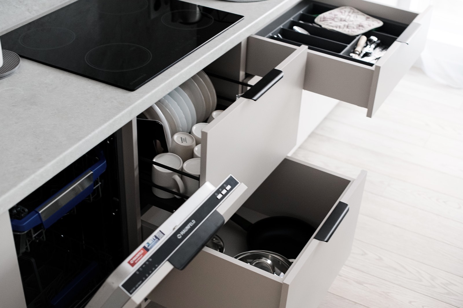 3-комнатная квартира, Игоря Лученка ул. 27