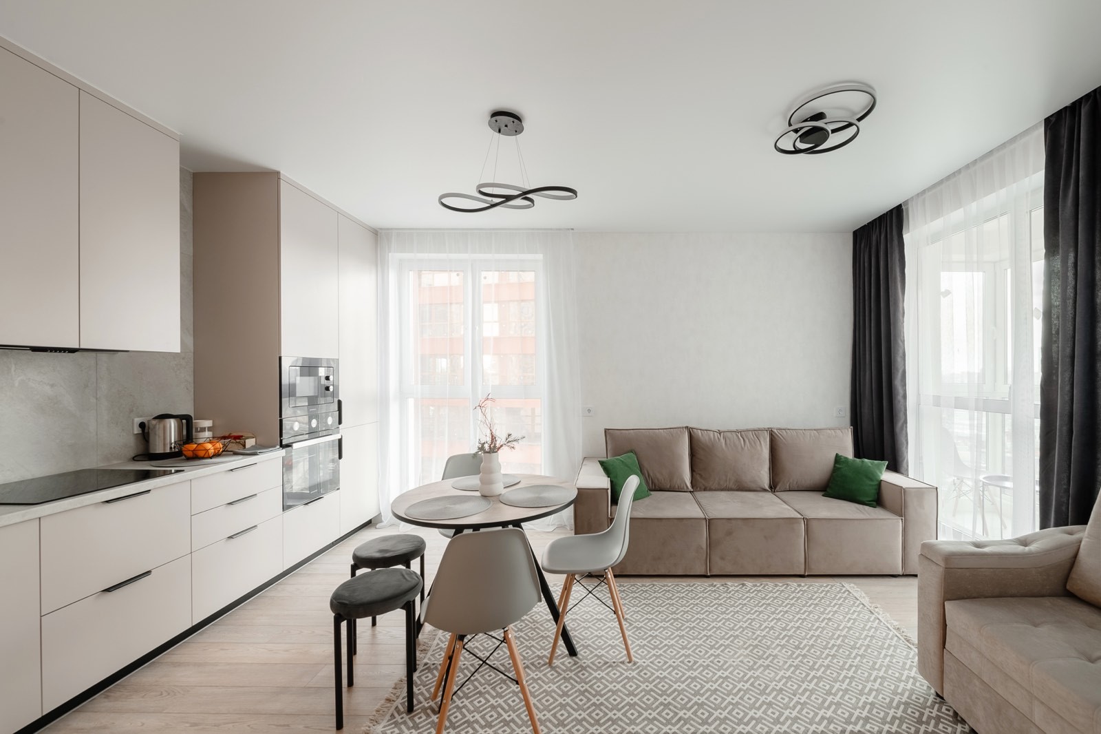 3-комнатная квартира, Игоря Лученка ул. 27