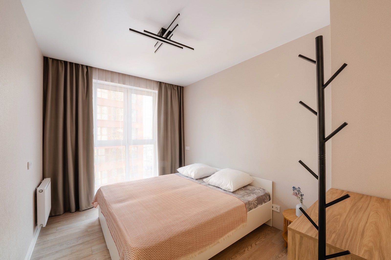 3-комнатная квартира, Игоря Лученка ул. 27