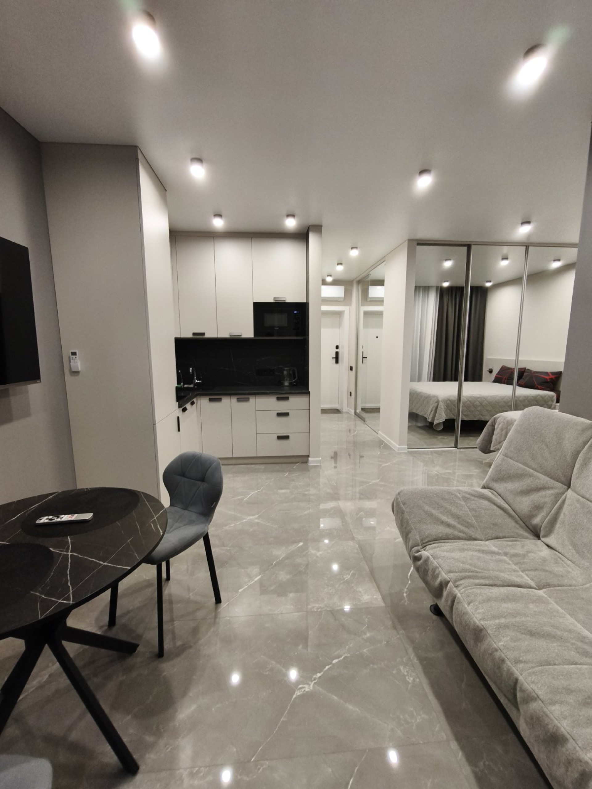 Студия, Жореса Алфёрова ул. З