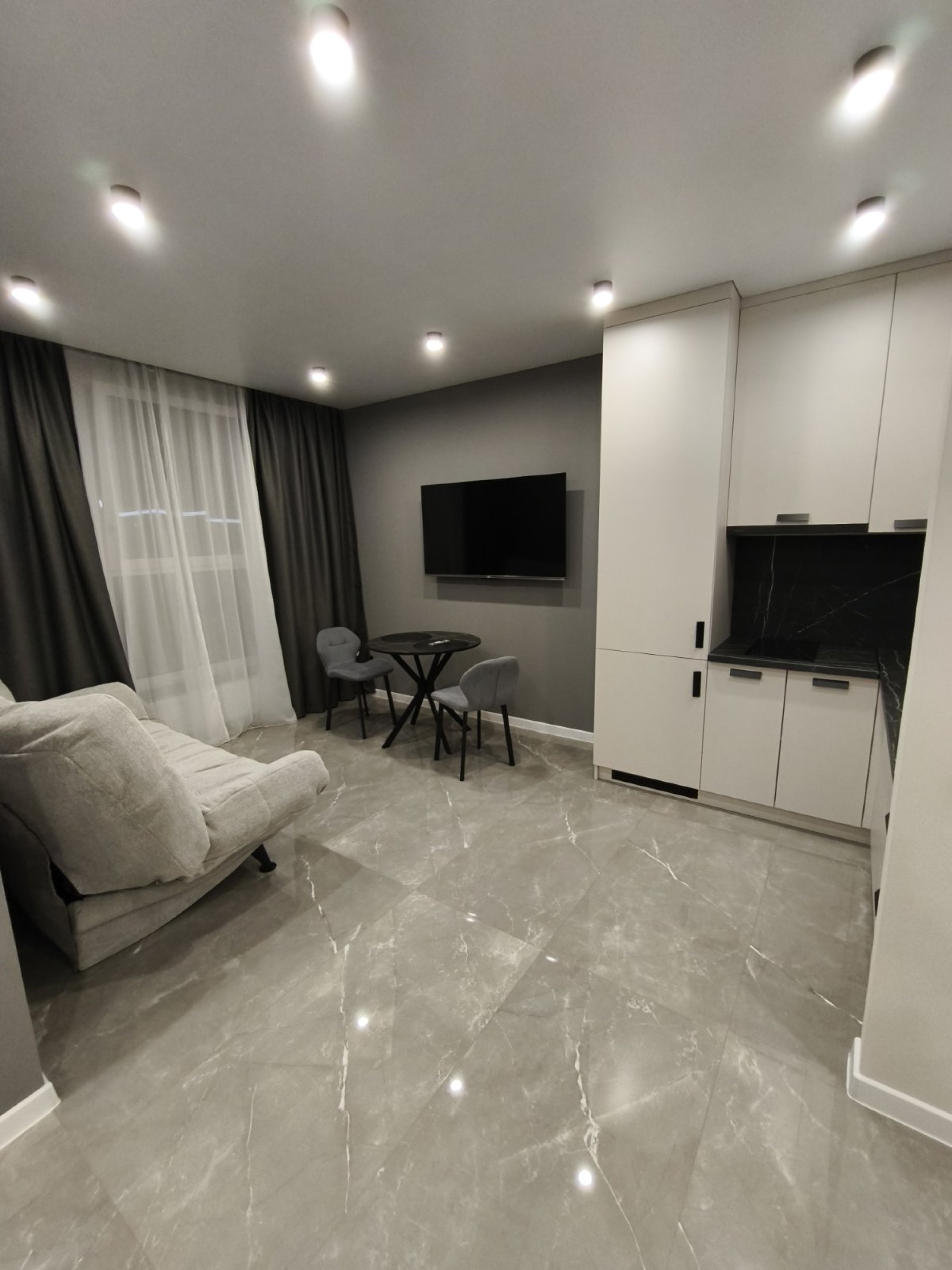 Студия, Жореса Алфёрова ул. З