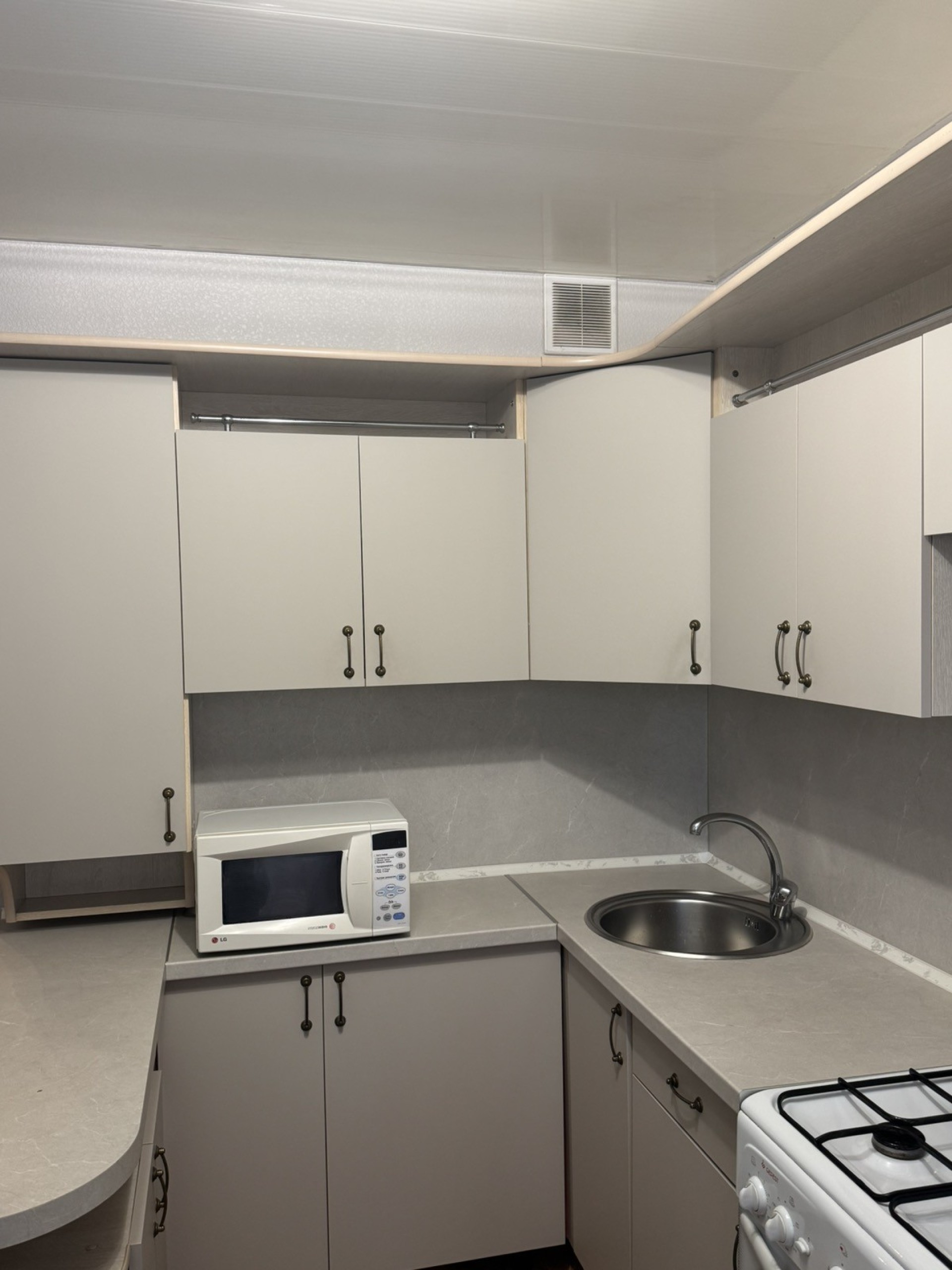 2-комнатная квартира, Воинов Интернационалистов ул. 18/1