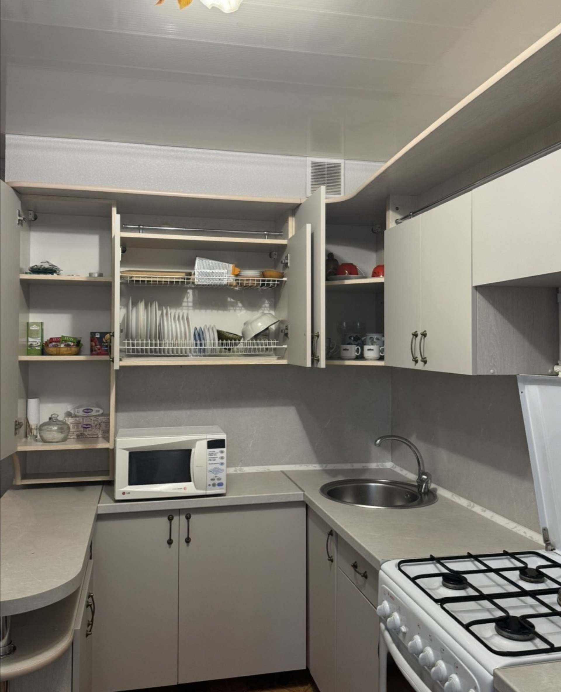 2-комнатная квартира, Воинов Интернационалистов ул. 18/1