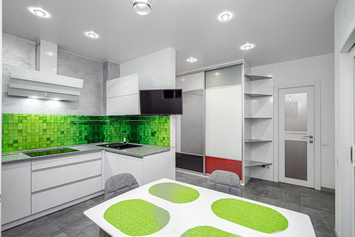 2-комнатная квартира, Мстиславца Петра ул. 6