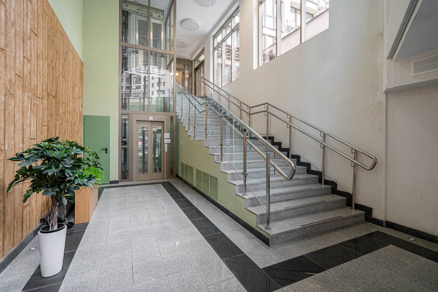 2-комнатная квартира, Макаёнка ул. 12К