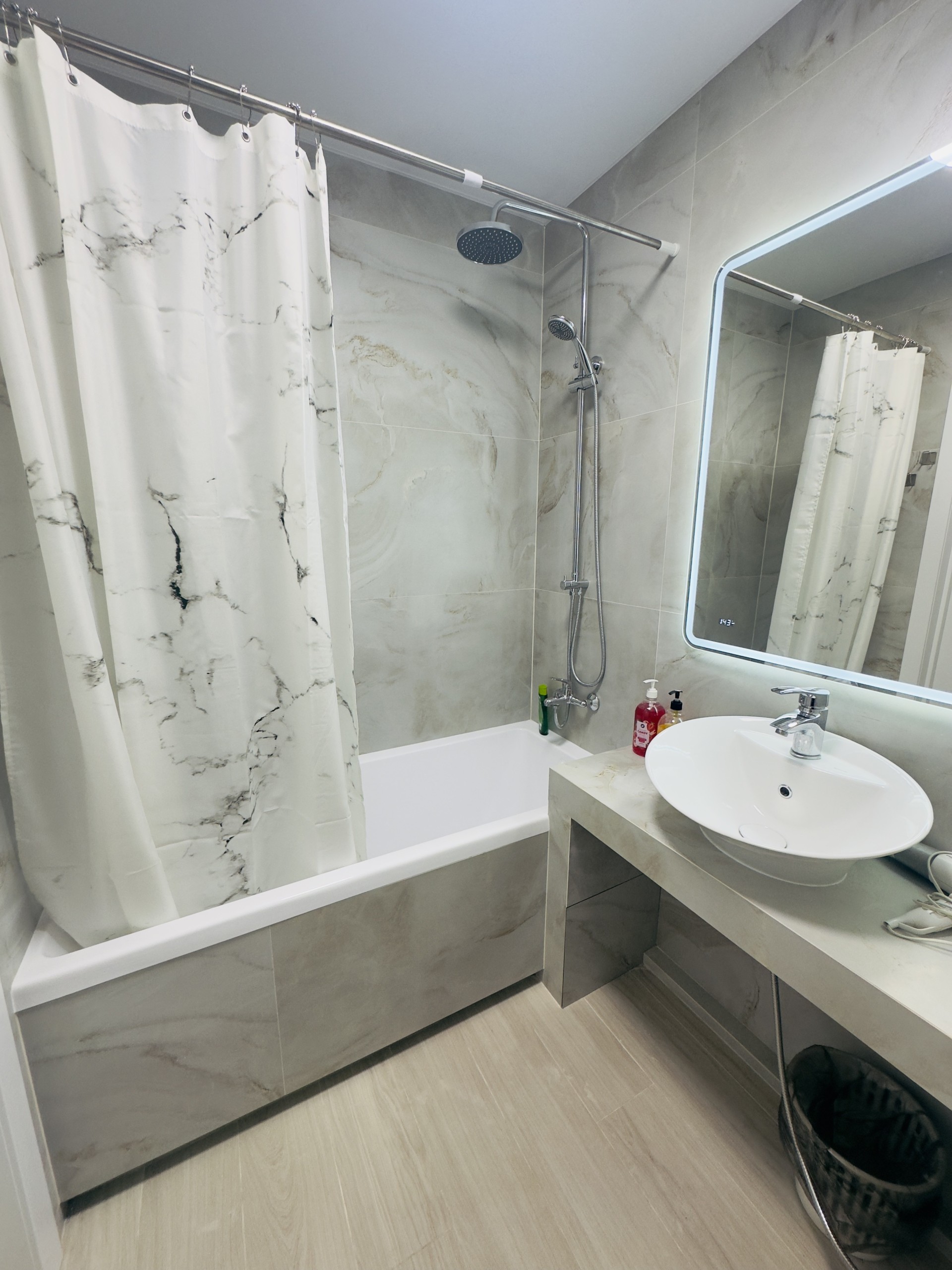 2-комнатная квартира, Жореса Алфёрова ул. 5