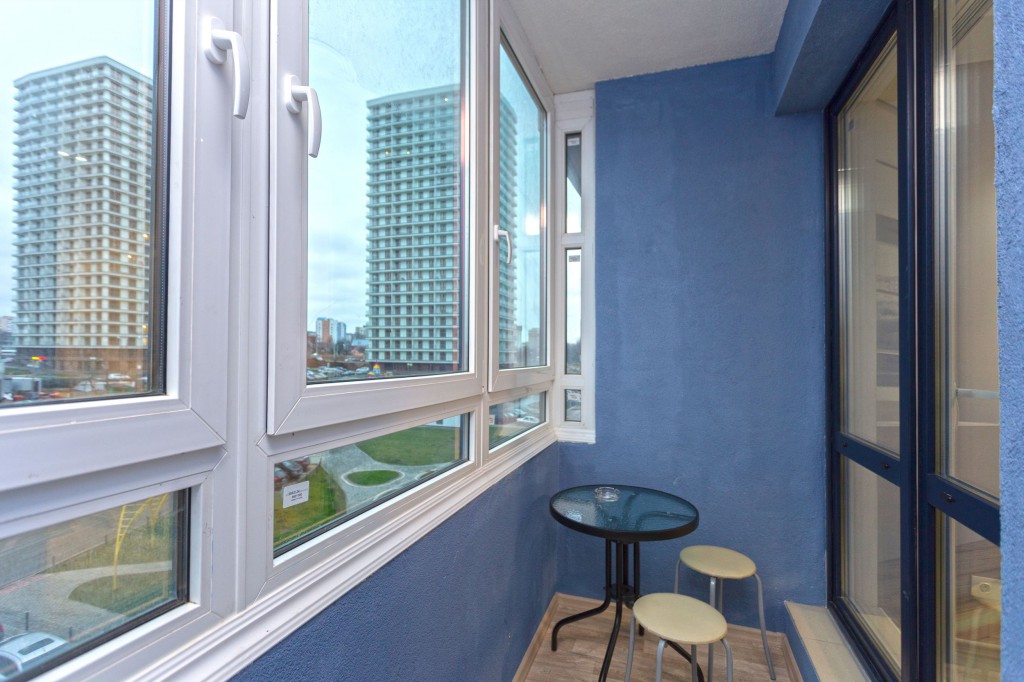 Студия, Братская ул. 6