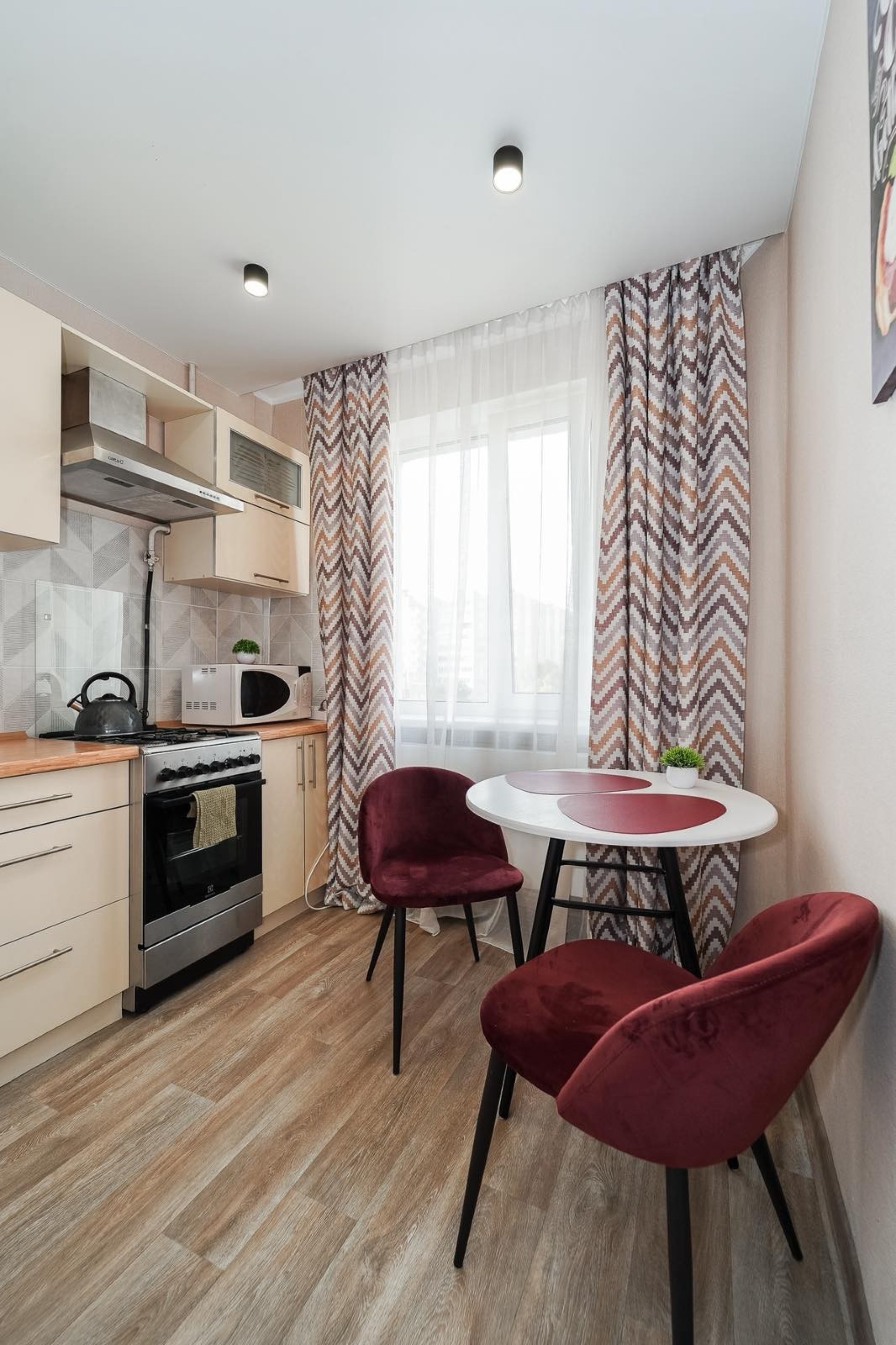 1-комнатная квартира, Жуковского ул. 5/1