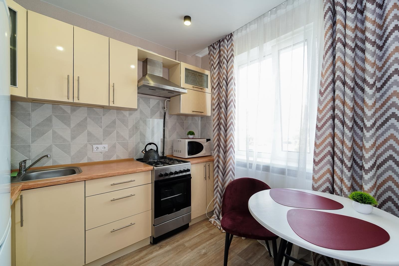 1-комнатная квартира, Жуковского ул. 5/1