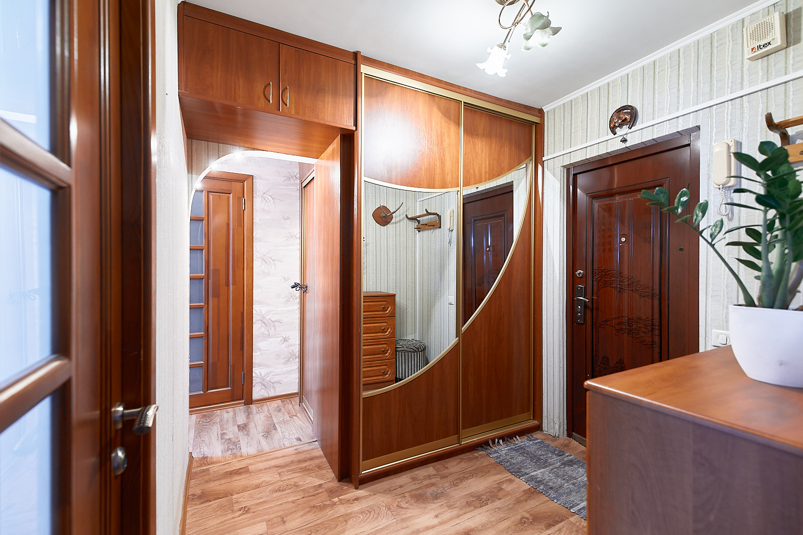 2-комнатная квартира, Никифорова ул. 17